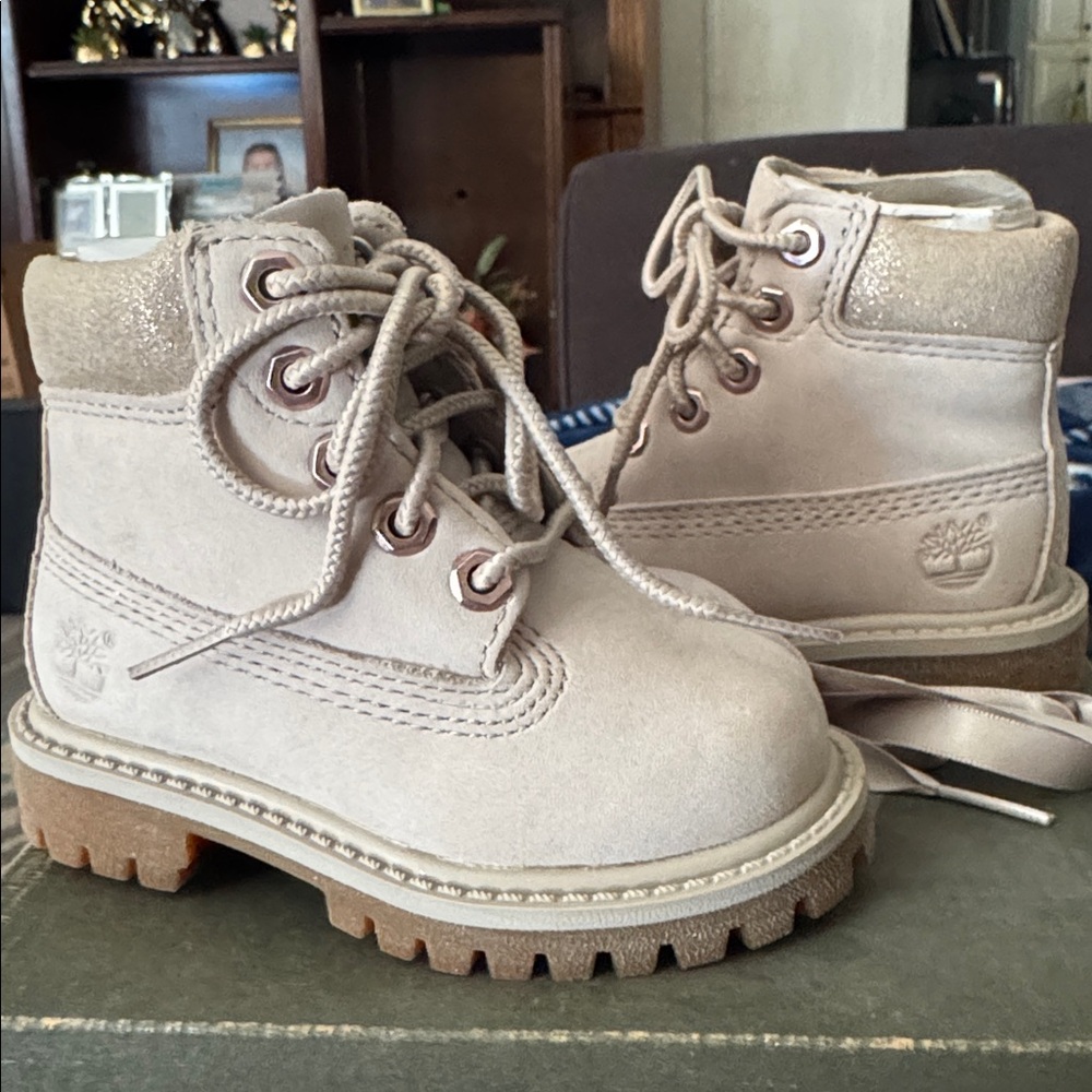 Timberland Kids' Light Gray Boots .. never worn with box